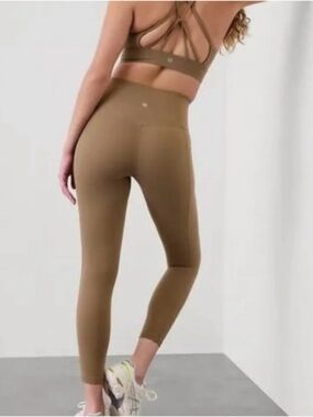 Athleta Salutation Stash Leggings Brown Taupe High Rise Yoga Pants Size Medium